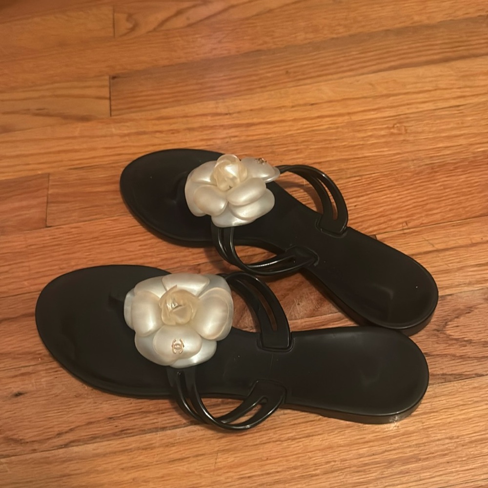 Chanel jelly sandals